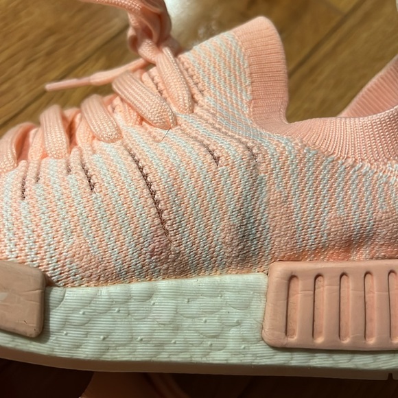 Adidas women’s NMD_R1 STLT Primeknit 'Clear Orange' AQ11 size 7 - Picture 9 of 12